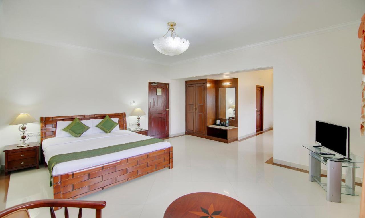 Treebo Trend President Suites Bangalore Bagian luar foto